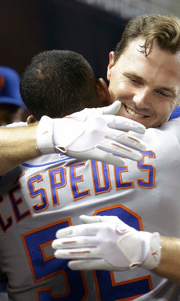 Miami leads Fernandez from Marlins Park; Mets win 5-2
